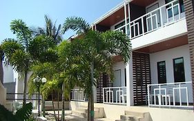 Sea Beach Koh Larn 2 Hotel